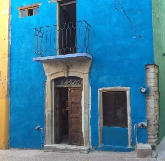 Hotel Del Color
