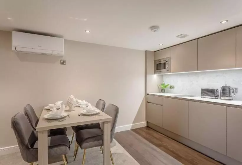 ホテル Heritage Mews Nottingham