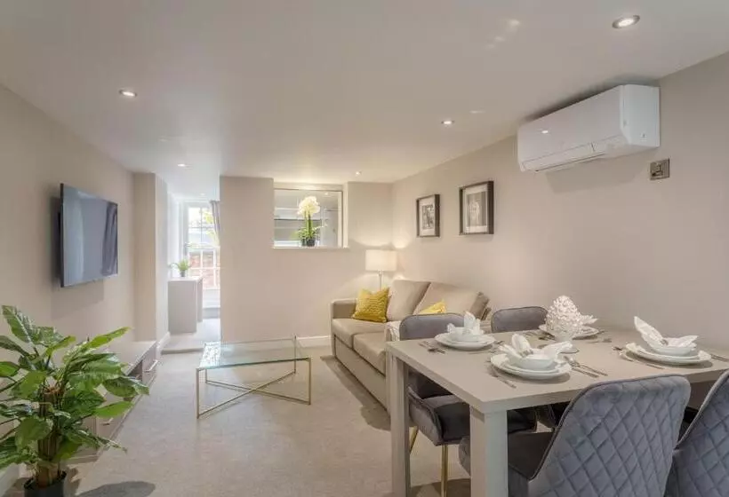 ホテル Heritage Mews Nottingham