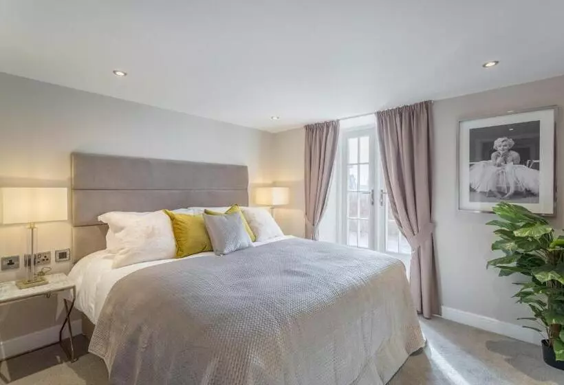 ホテル Heritage Mews Nottingham