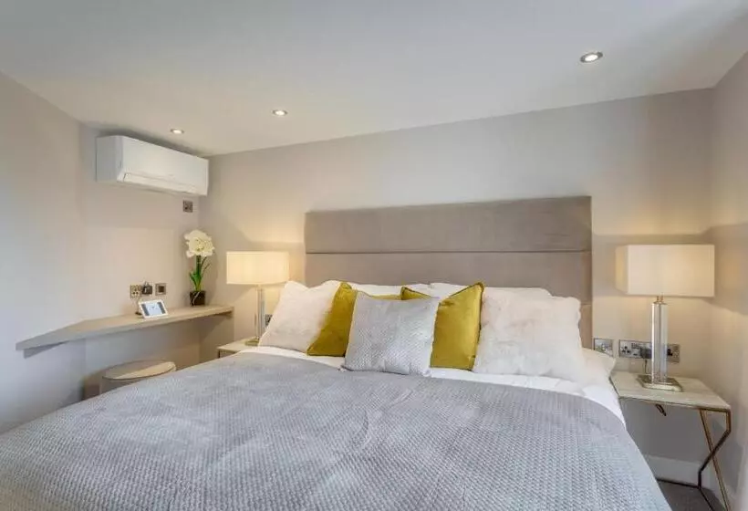 ホテル Heritage Mews Nottingham