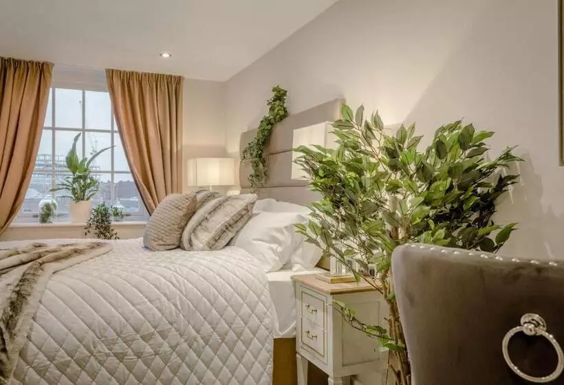 ホテル Heritage Mews Nottingham