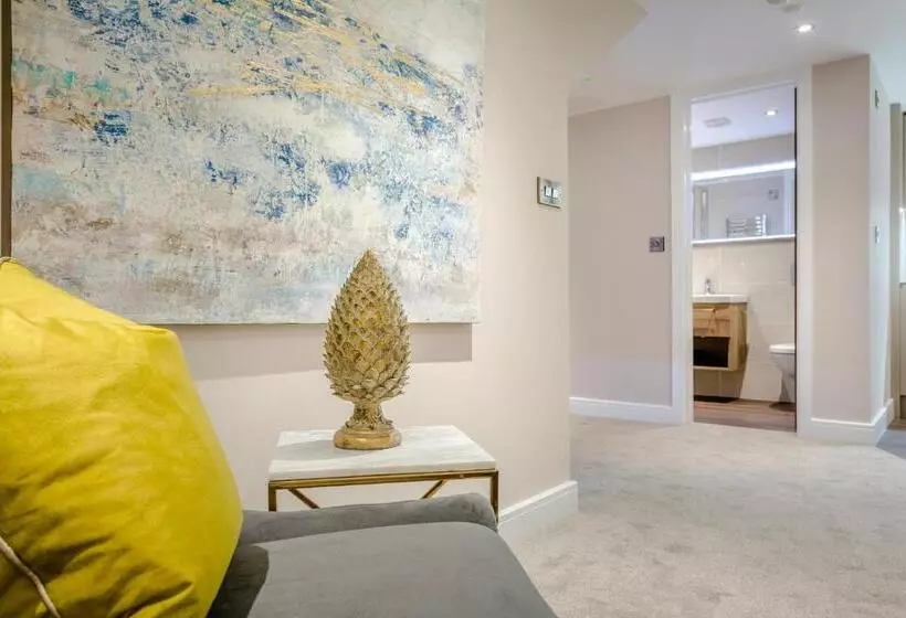 ホテル Heritage Mews Nottingham