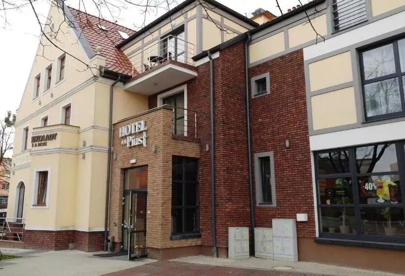Hotel Piast Przy Zamku