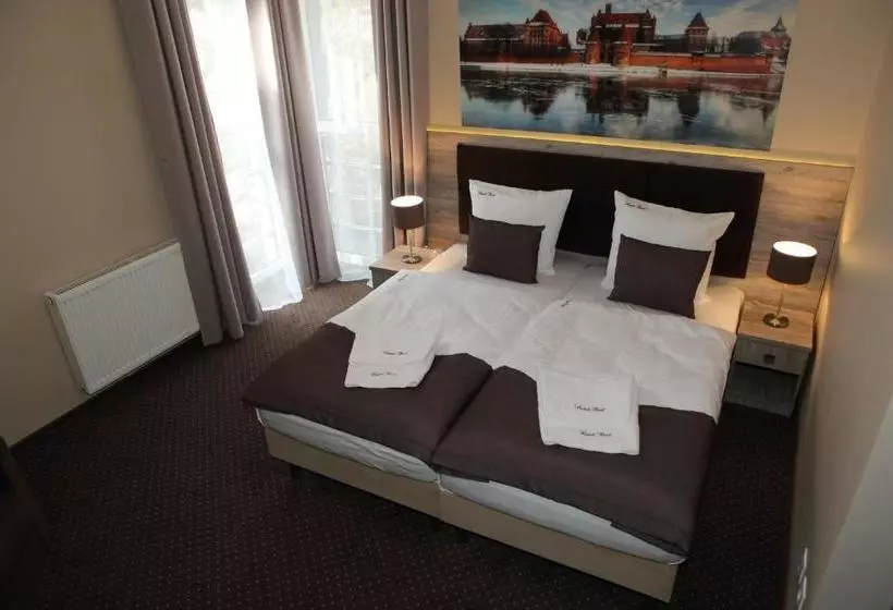 Hotel Piast Przy Zamku