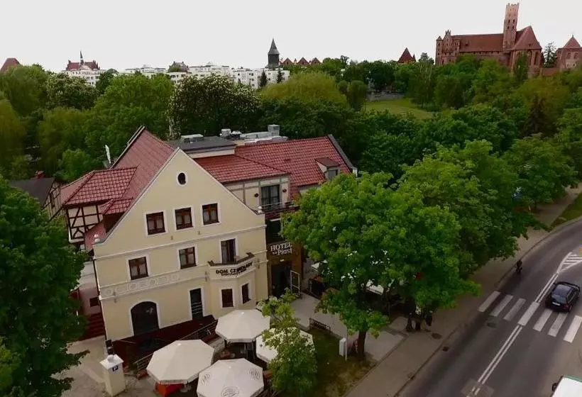 Hotel Piast Przy Zamku