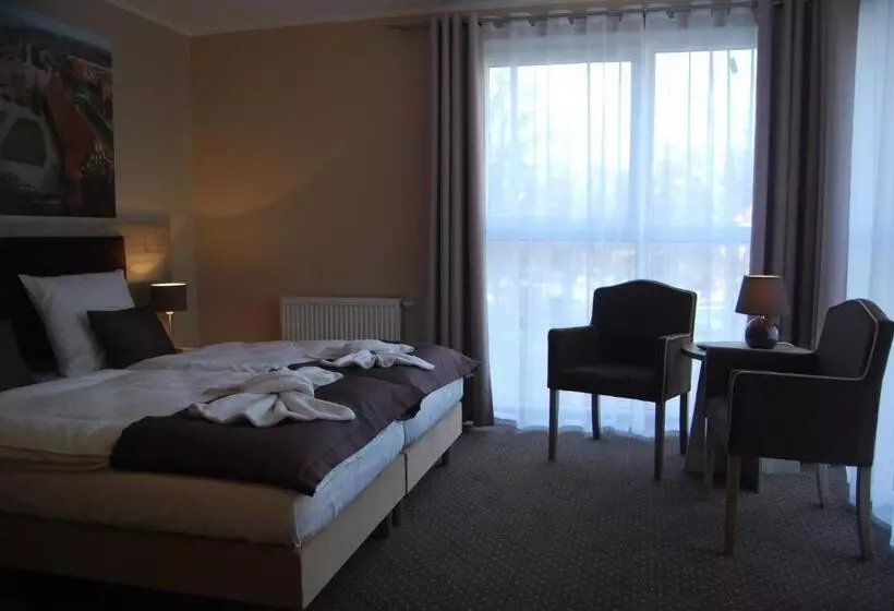 Hotel Piast Przy Zamku