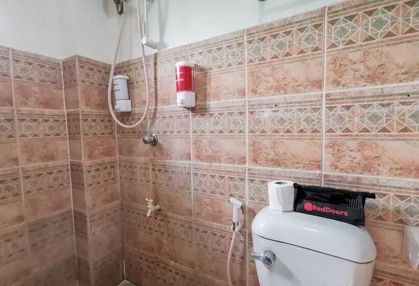 هتل Reddoorz Near Damosa Lanang Davao