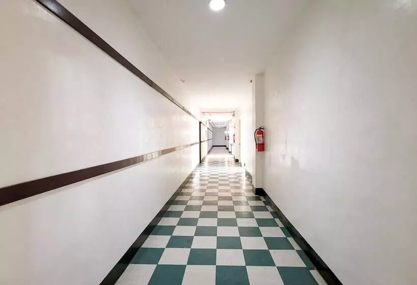 هتل Reddoorz Near Damosa Lanang Davao