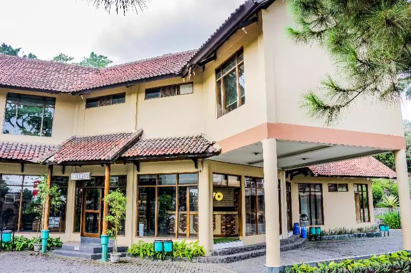 Hotelli Taman Mangkubumi Indah