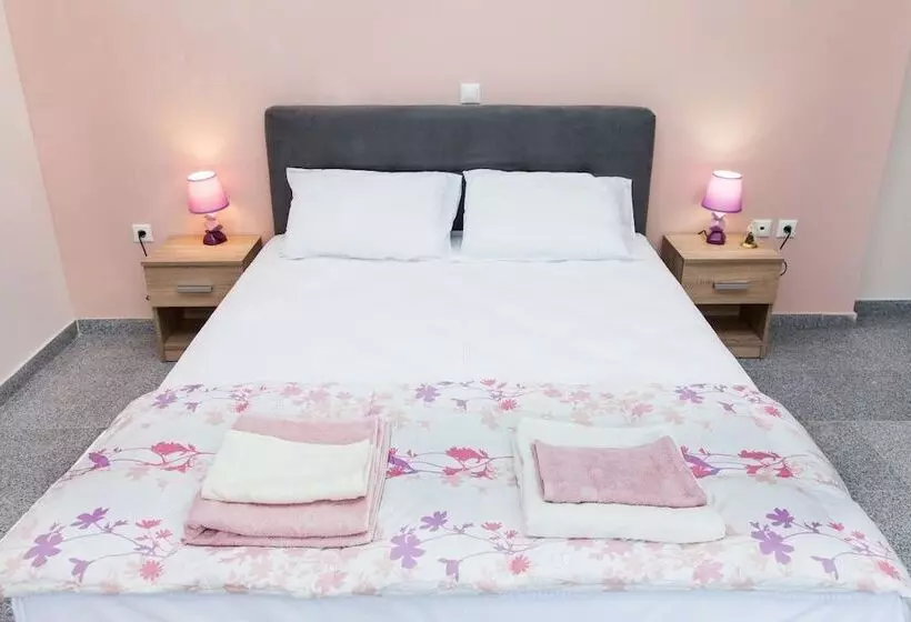 پانسیون Bright And Relax Studio A In Porto Rafti