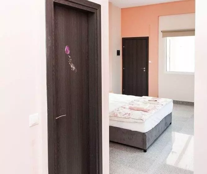 پانسیون Bright And Relax Studio A In Porto Rafti