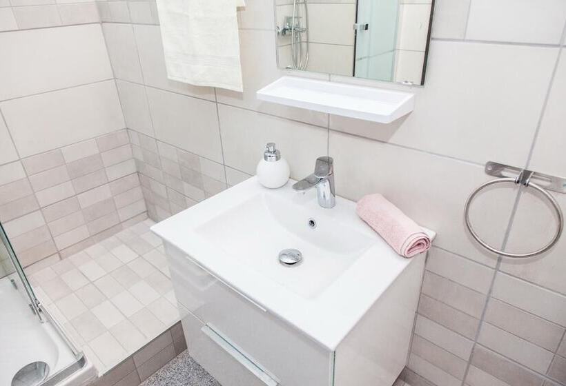 Pensionat Bright And Relax Studio A In Porto Rafti