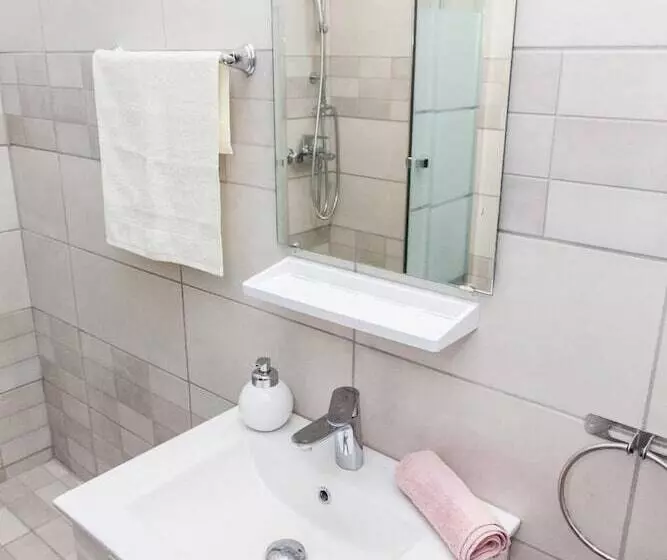 پانسیون Bright And Relax Studio A In Porto Rafti