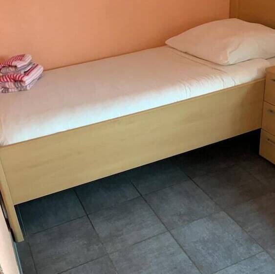 ペンション Motel Am Outletcenter