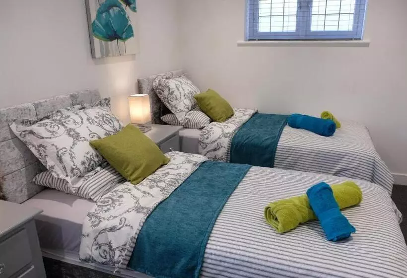 پانسیون Rosemary House Accommodation Nr Chew Valley