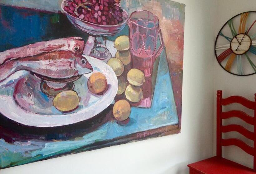 بنسيون Stylish Comfortable Central Artists Home