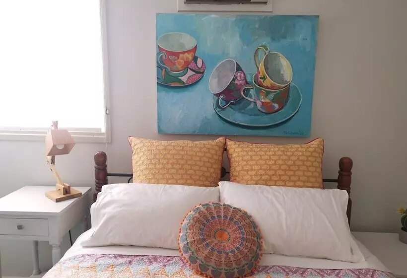 Majatalo Stylish Comfortable Central Artists Home
