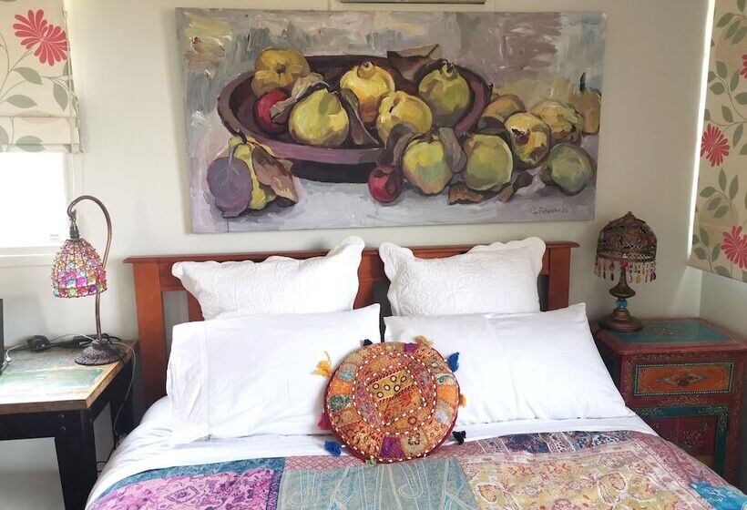 بنسيون Stylish Comfortable Central Artists Home