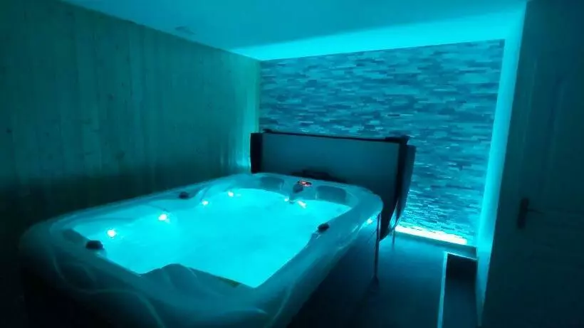 Suite Eden Avec Jacuzzi Privé