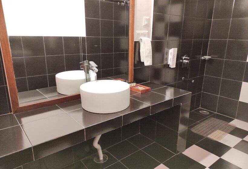 Aamod Monolith Resort Bhimtal