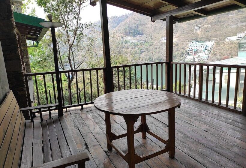 Aamod Monolith Resort Bhimtal