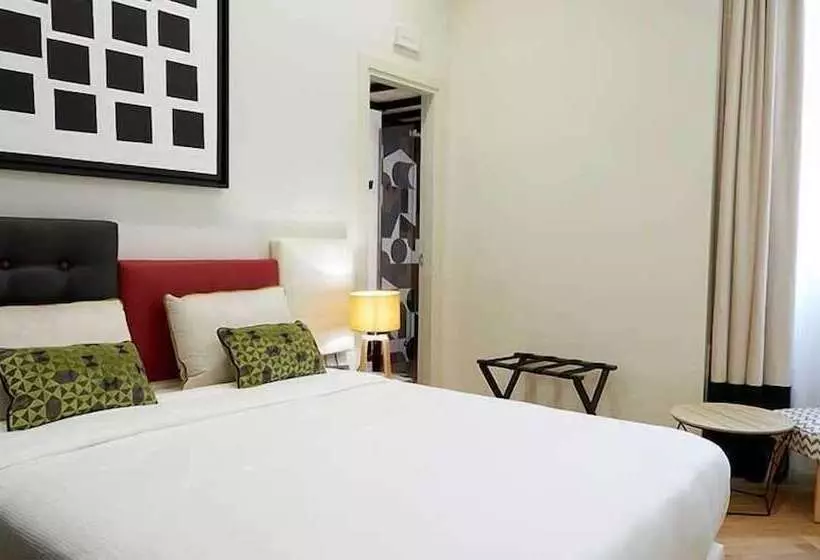 تختخواب و صبحانه Casa Vittoria Napoli  Santa Lucia