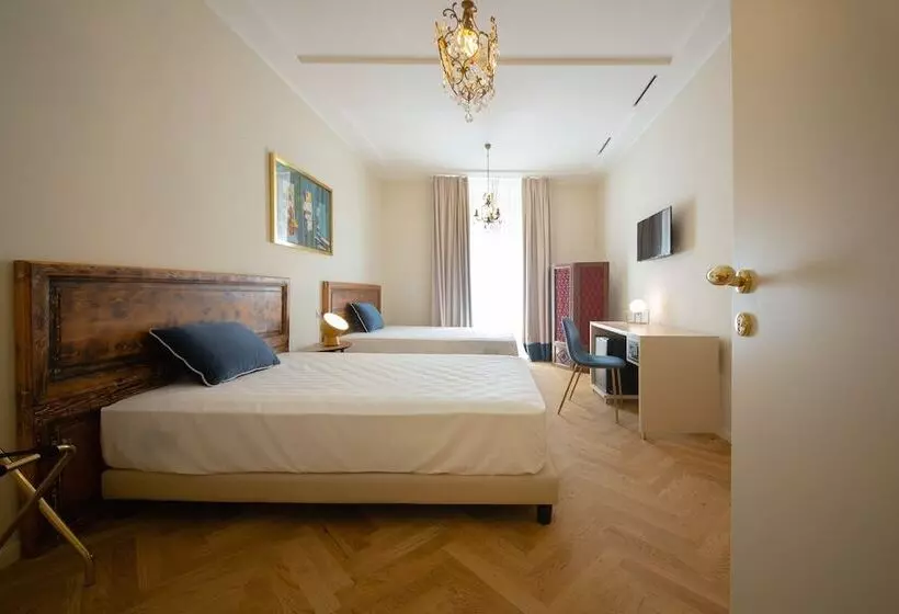 تختخواب و صبحانه Casa Vittoria Napoli  Santa Lucia