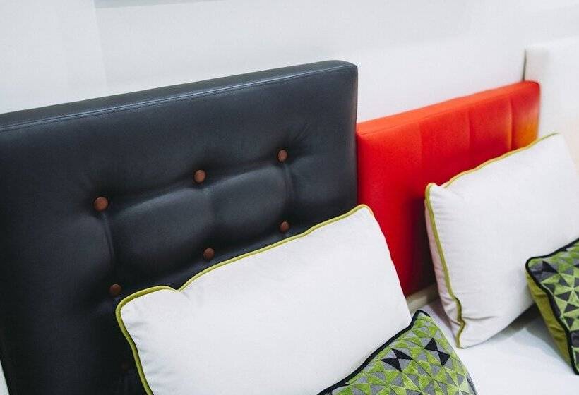 تختخواب و صبحانه Casa Vittoria Napoli Santa Lucia