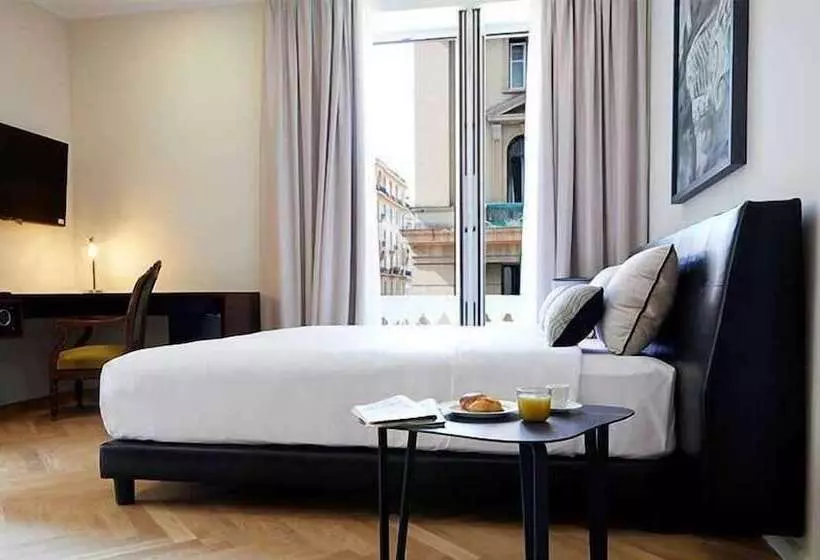تختخواب و صبحانه Casa Vittoria Napoli  Santa Lucia