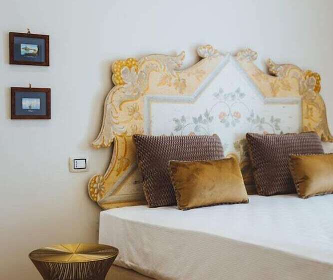 تختخواب و صبحانه Casa Vittoria Napoli Santa Lucia