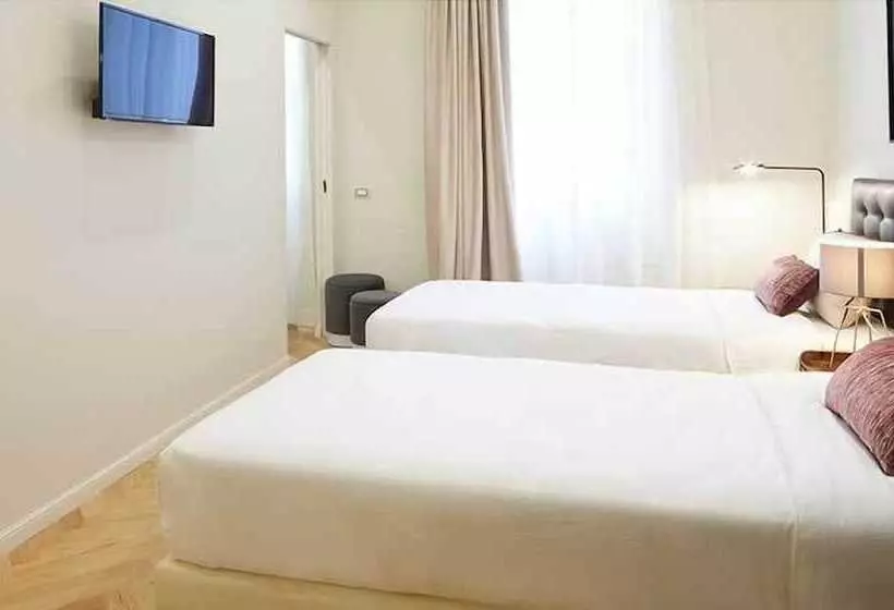 تختخواب و صبحانه Casa Vittoria Napoli  Santa Lucia