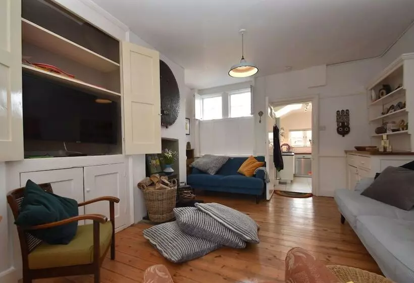 Coastguards Cottage