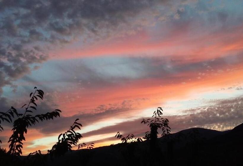 De Aldaca Rural   Only Adults