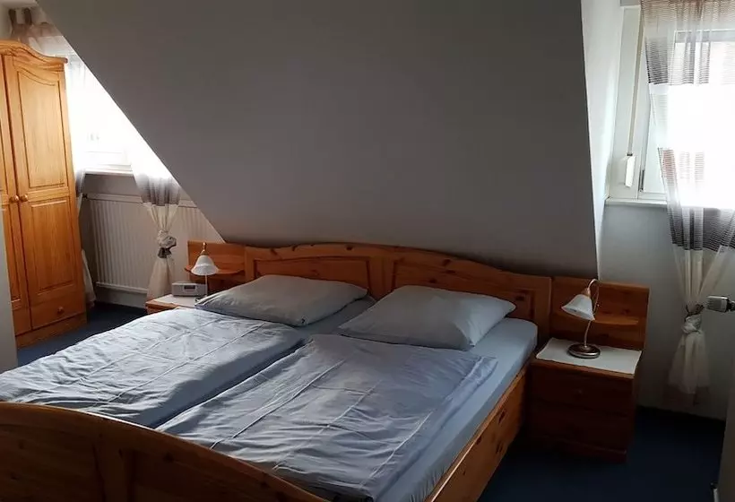هتل Frambach