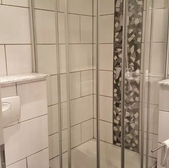 هتل Frambach