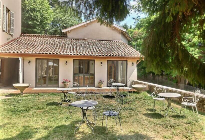 בית מלון כפרי Lyon Country House La Cabane De La Saone