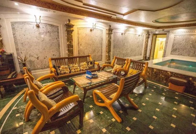 ホテル Mandarin Clubhouse