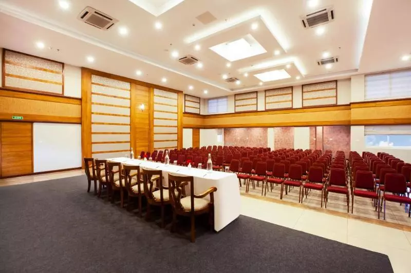 ホテル Sterling Thekkady