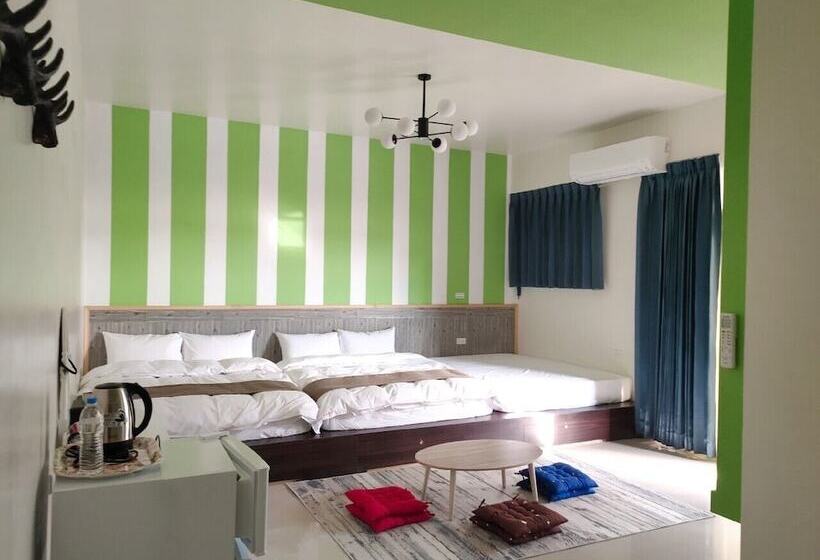 پانسیون Happy Fish