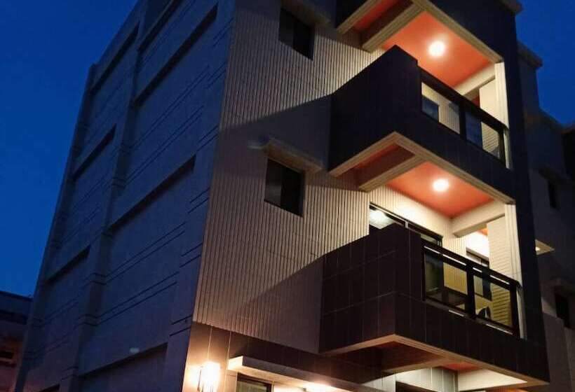 پانسیون Happy Fish