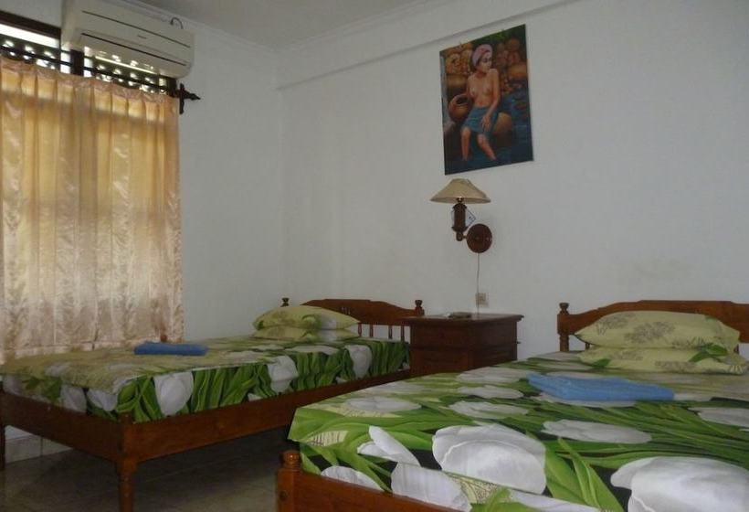Pensjonat Pondok Santhi Homestay
