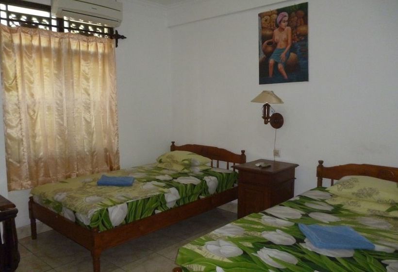 Pensjonat Pondok Santhi Homestay