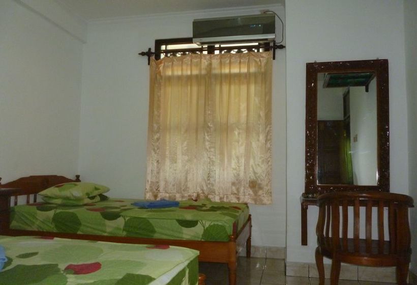 Pensjonat Pondok Santhi Homestay