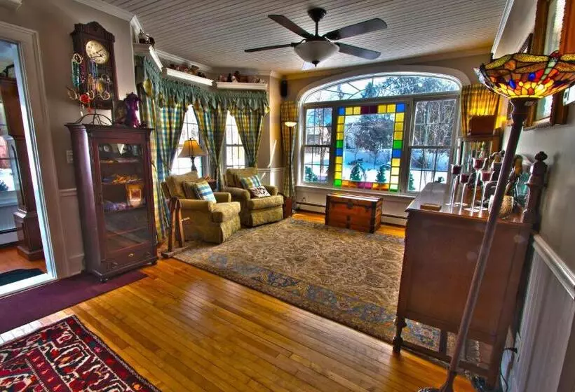 Aamiaismajoitus (B&B) Phineas Swann Inn & Spa