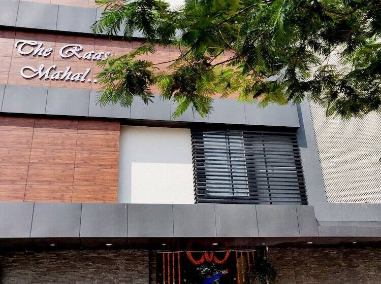 בית מלון כפרי The Raas Mahal