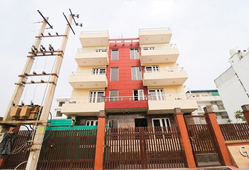 פנסיון Gd House