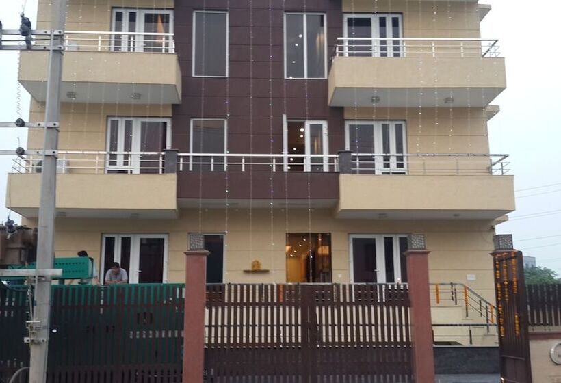 פנסיון Gd House