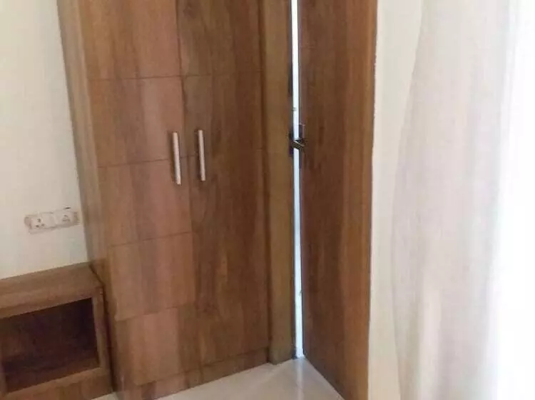 ペンション Gd House