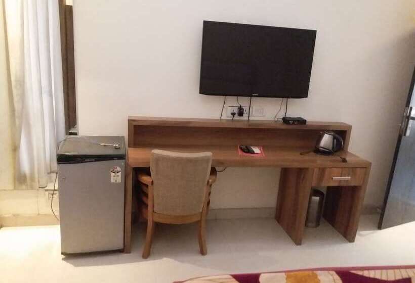 פנסיון Gd House